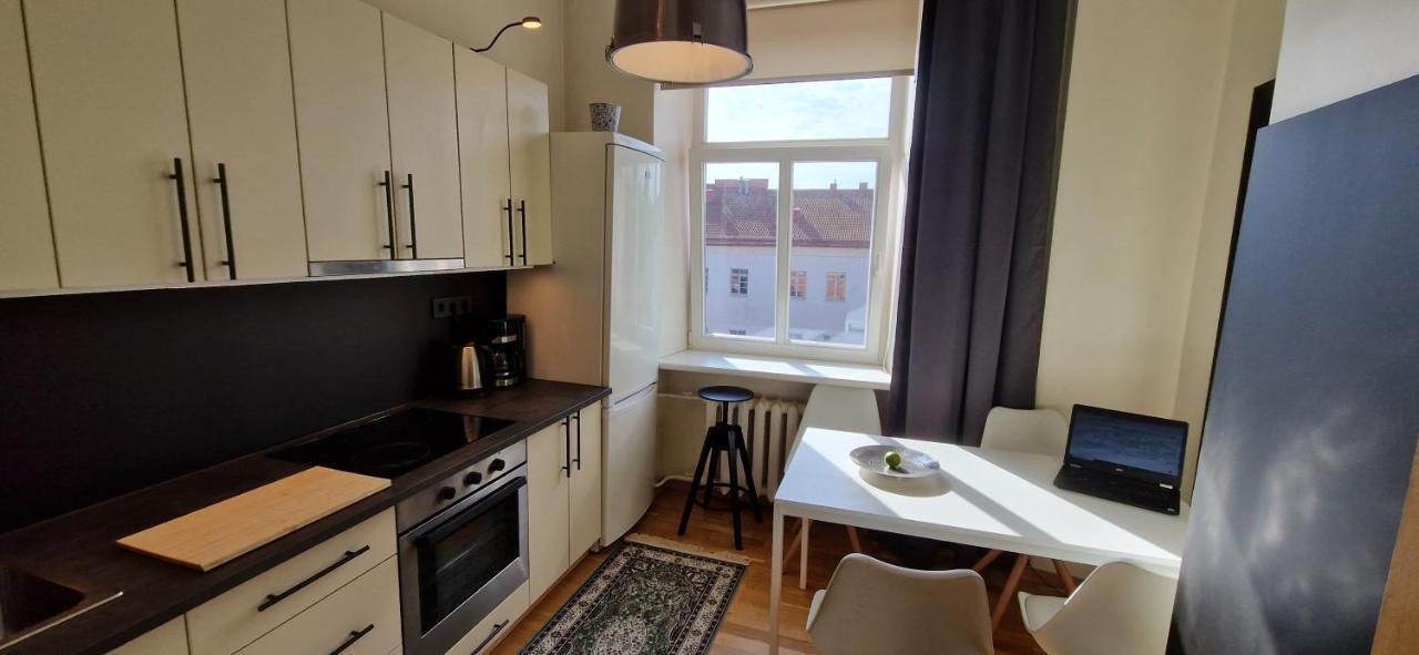 וילנה Tyzen39&38 Luxury Apartment מראה חיצוני תמונה