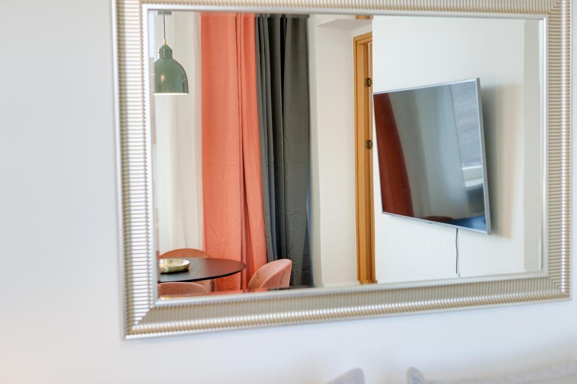 וילנה Tyzen39&38 Luxury Apartment מראה חיצוני תמונה