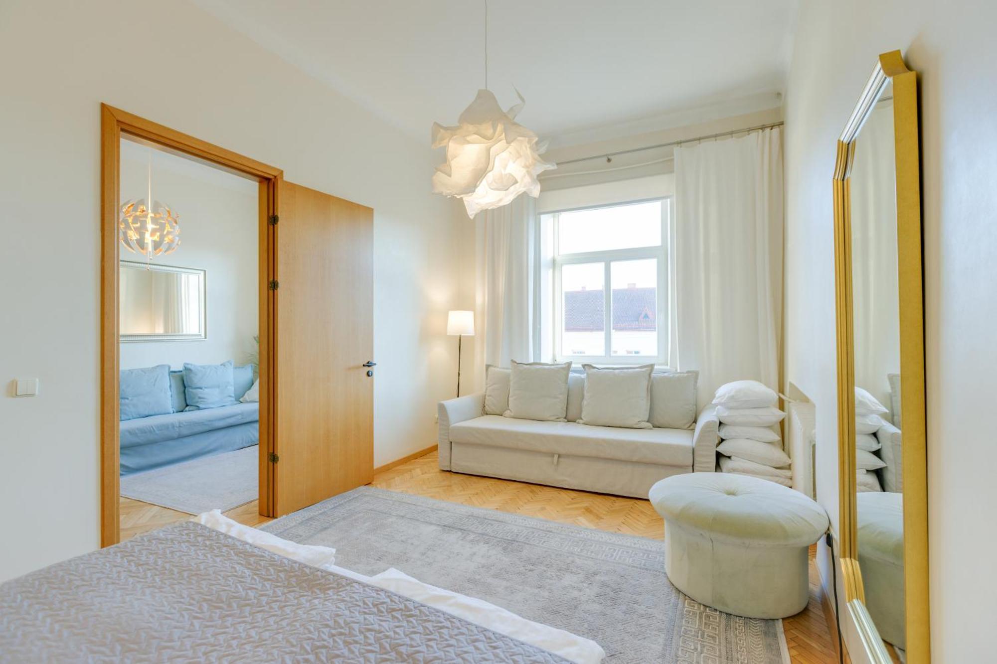 וילנה Tyzen39&38 Luxury Apartment מראה חיצוני תמונה